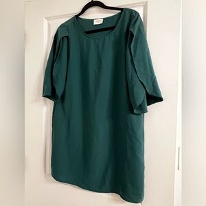Everly Teal Green Tunic Top/Deess with Unique Sleeves fits like a Medium